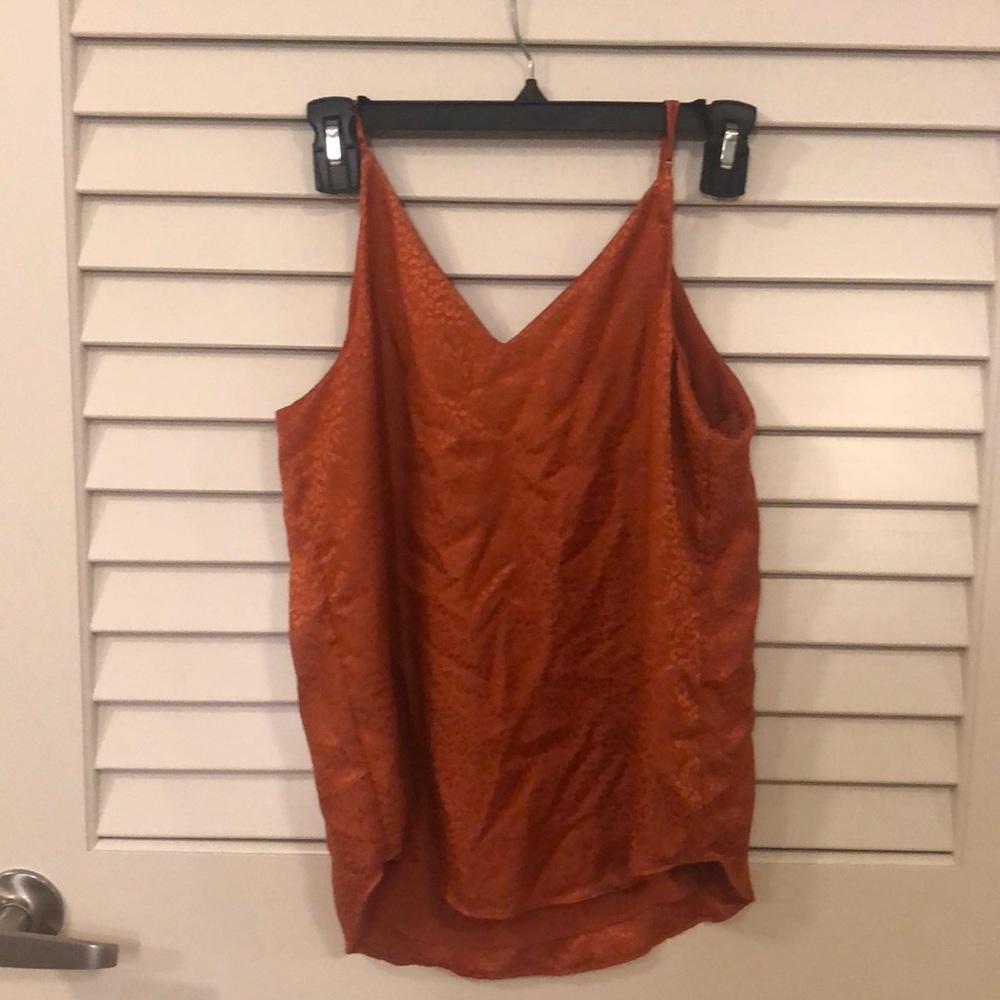 Express Tank-Top - Picture 2 of 5